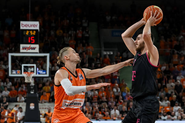 或者遭受声 或者遭受声