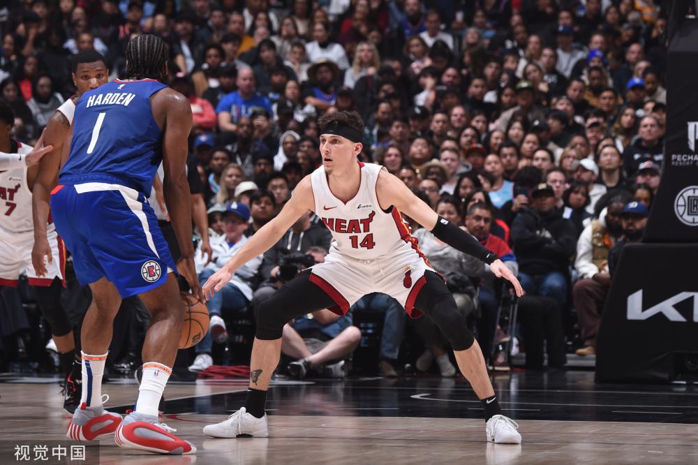 更加成熟的 更加成熟的